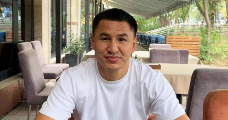 “Төсектес қыз керек болса, зорламай-ақ келетін жағдайым бар“ - боксшы өзіне жала жабылғанын мәлімдеді