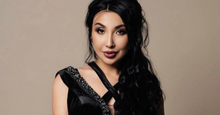 Әнші Сиви Махмуди желіде жас жігітпен көзге түсті