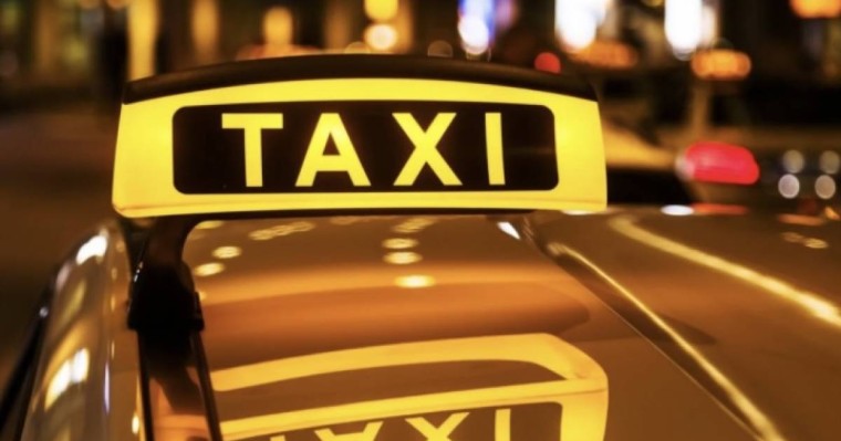 Оң рөлді көліктерге адам тасымалдап жұмыс істеуге тыйым салынады