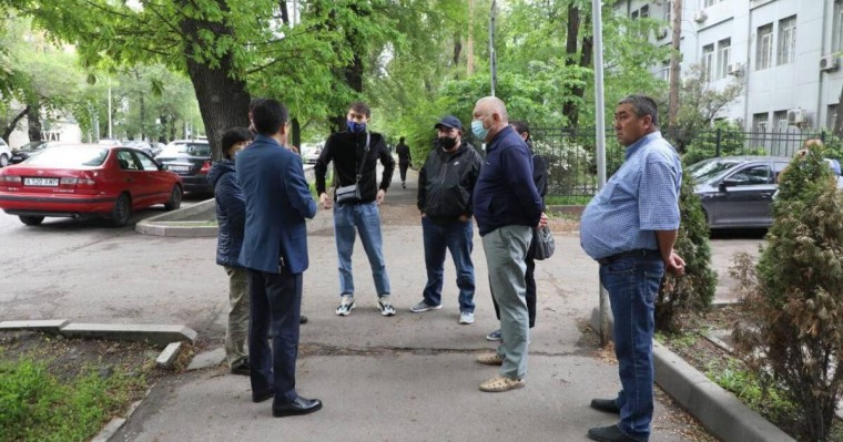 Алматыда тағы да бір азамат вакцина салдырған соң жансақтау бөліміне түсті