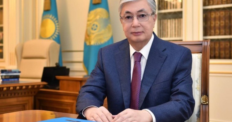 Тоқаев қазақстандықтарды Жеңіс күнімен құттықтады