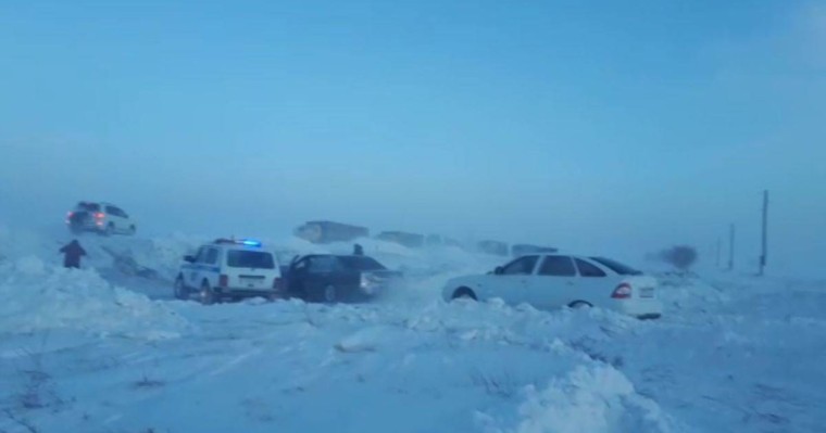 Астанада бораннан әуе рейстері кешігіп, мектепте сабақ тоқтады