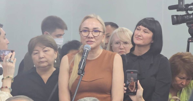 "Түсініктерді алмастырумен айналысудың қажеті жоқ" - Алматы мәслихатының депутаты бейбіт атомды қолдайтынын айтты