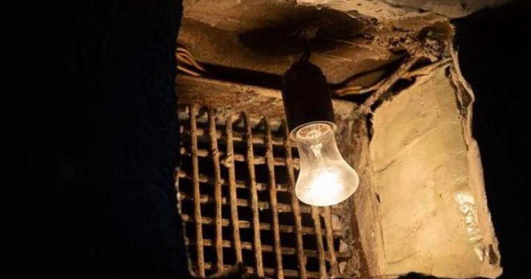 Ақтөбеде анасы мен баласын өлтірді деген күдікті тергеу изоляторында өз-өзіне қол жұмсады