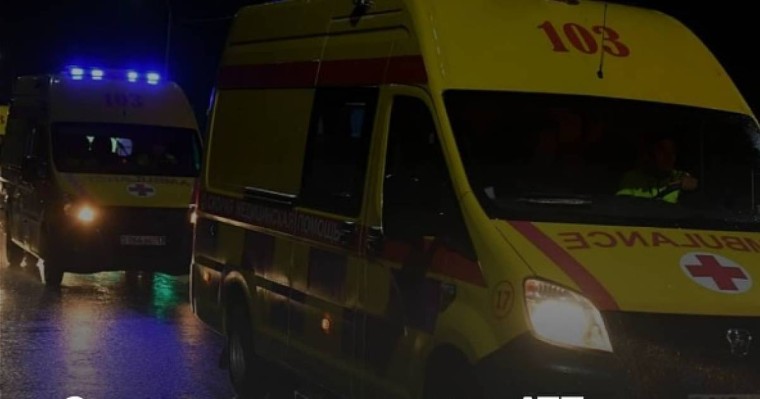 Денесі әр жерде шашылып жатыр: Таразда жантүршігерлік жол апаты болды