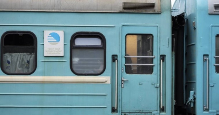 Алматыда оқитын студенттер үшін салқындатқышы жоқ вагондар бөлінген