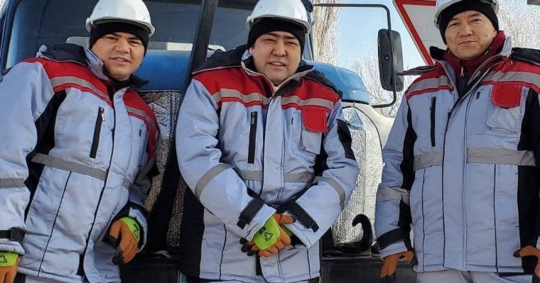 "МузАРТ" әншілері "құрылысшы" болып кетті