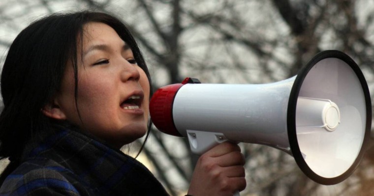 Инга Иманбай: Байбекпен емес, назарбаевтық жүйемен шайқасатын сотқа барамыз!