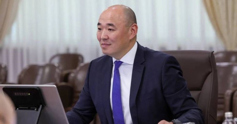 Қанат Шарлапаев: "Мен псевдосарапшылар мен осы тақырып бойынша манипуляция жасауды жөн көретін адамдарға түсініктеме бермеймін