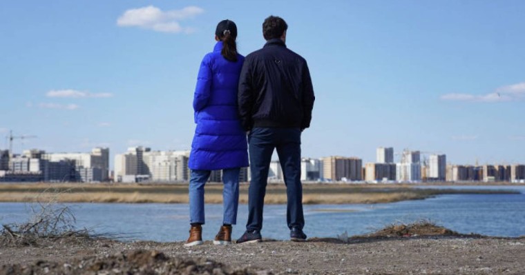 Америкалық отбасы асырап алған қазақ баласы 17 жылдан кейін туыстарын тапты