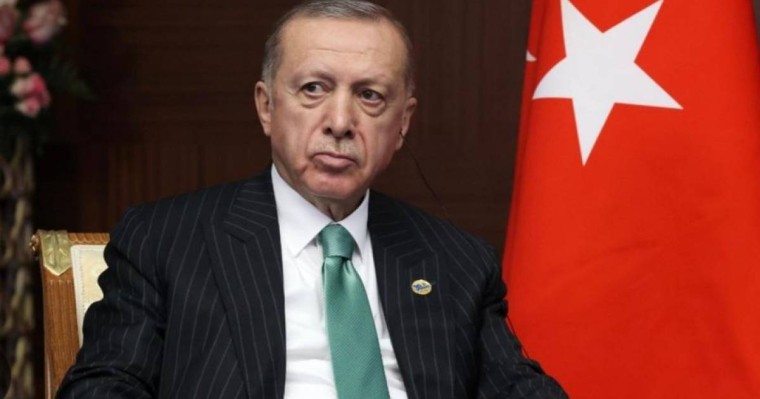 Ердоған денсаулығына байланысты сайлауалды шараларды тоқтатып тастады