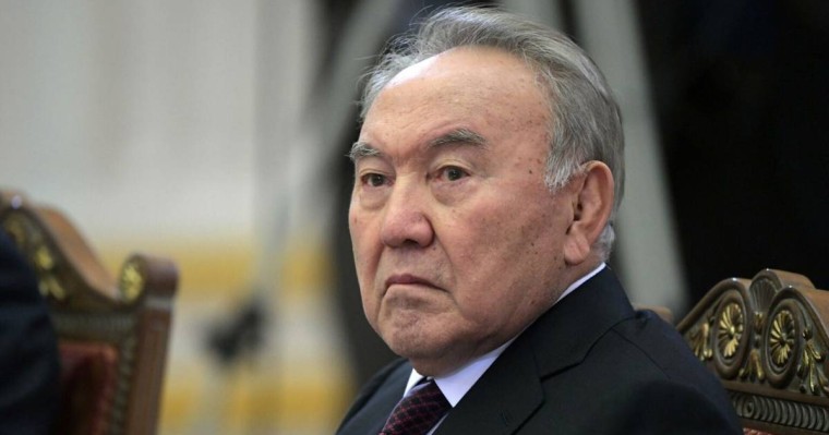 Назарбаев халыққа емес, өзіне өкпелесін – жазушы Нұржекеев