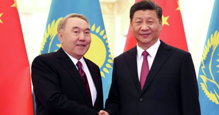 Қытайға неліктен Тоқаев емес, Назарбаев барды?