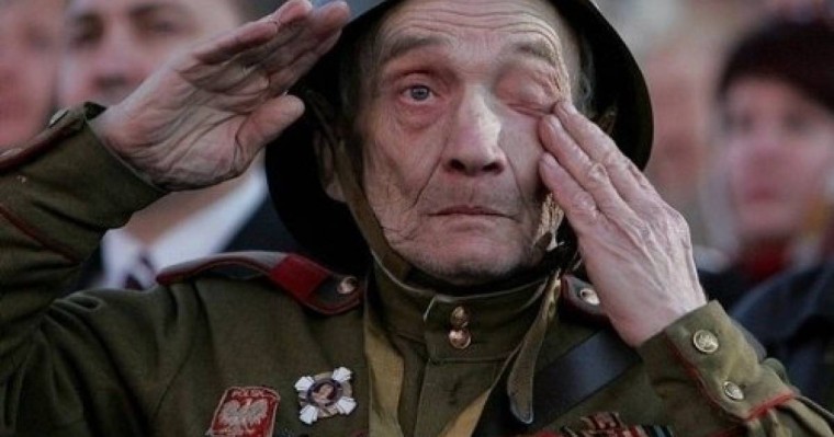 "Спасибо деду за Победу!" - іс жүзінде соғыс ардагерлері ешкімге керек емес