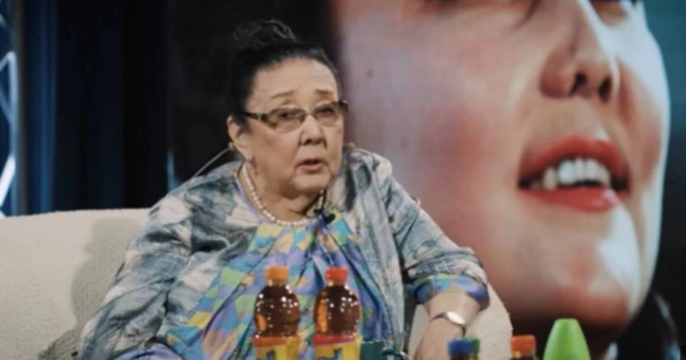 "Үш рет тұрмысқа шықтым": Бибігүл Төлегенова жеке өмірі туралы сыр шертті