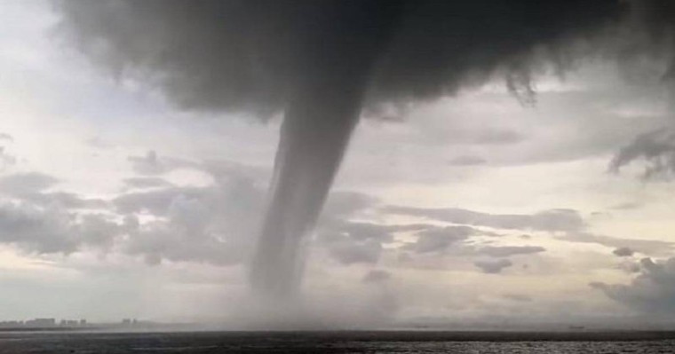 龙卷风袭击中国海南省致8人死亡