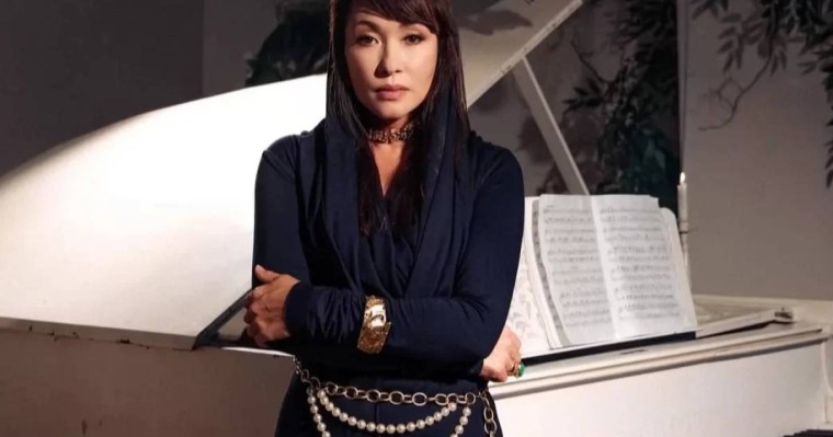 «Өмірге ғашықпын»: Толқын Забирова тыңдармандарына тосынсый дайындап жатыр    