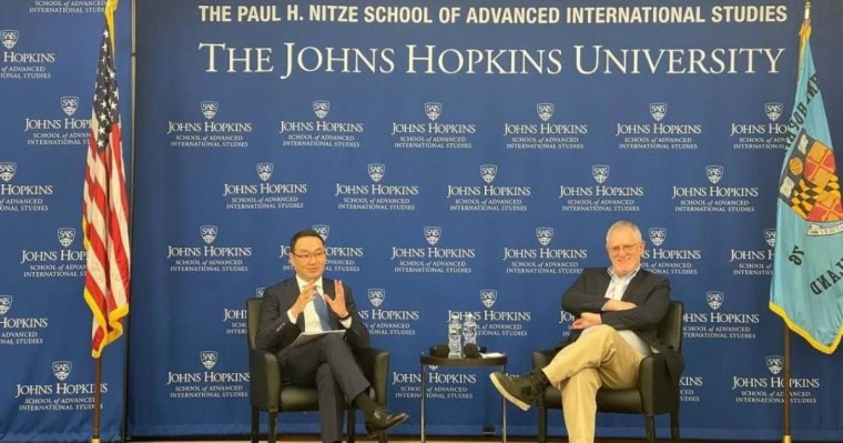 АҚШ-тағы қазақ елшісі Ерлан Ашықбаев дәріс оқыды