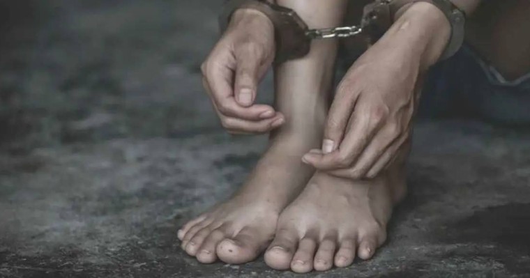 Қызылордада оқушылар сыныптасын жезөкшелікпен айналысуға мәжбүрлеген