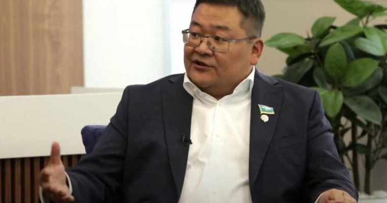 Айдос Сарым: Назарбаевтың Қаңтар оқиғасына еш қатысы жоқ