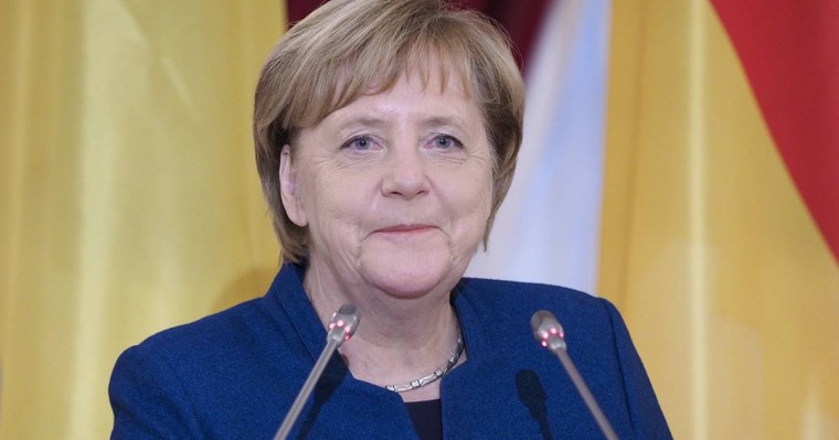 Меркель бесінші мерзімге қатыспайтынын айтты