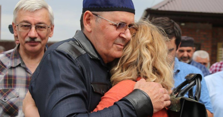 Шешенстандық құқық қорғаушы Оюб Титиев бостандыққа шықты