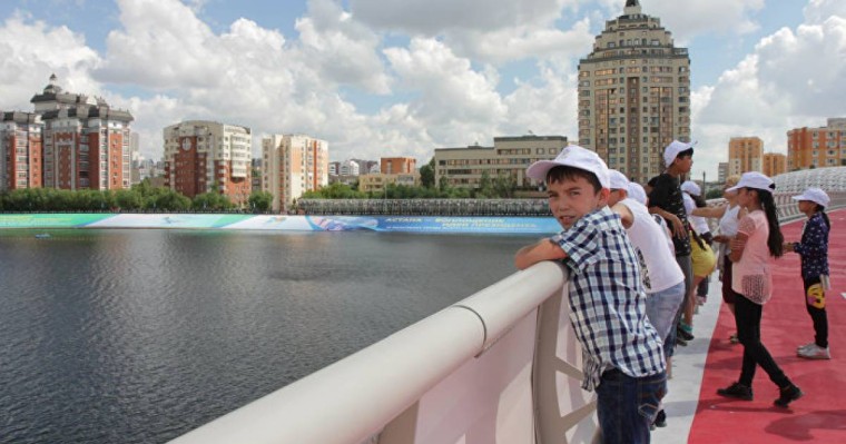 Назарбаев елдегі қазақтардың үлесі қанша процентке жеткенін мәлімдеді