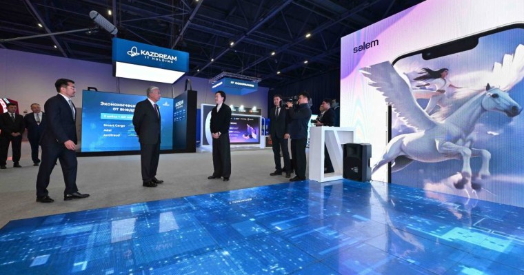 Тоқаев Sәlem Entertainment медиакомпаниясының жасанды интеллект жобасымен танысты