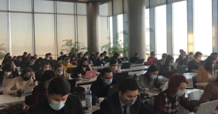 Министрлік: Журналистер қудаланбайды!