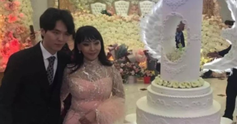 Айгүл Иманбаева 45 жасын Алматы төрінде дүркіретіп атап өтті (фото, видео)