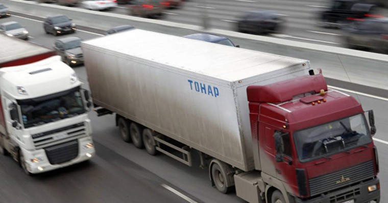 жүк көлігін тоқтатқан жігіттер ұры болып шықты