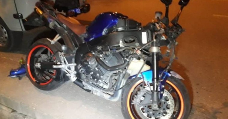 Шаляпин көшесінде мотоцикл мен жеңіл көлік соқтығысты