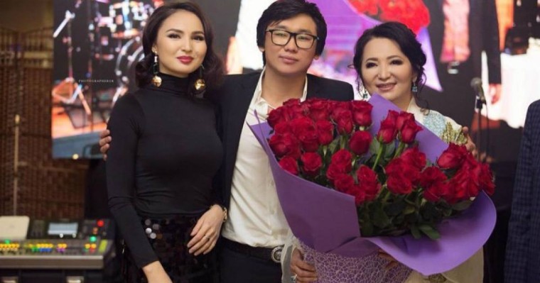 "Ашқан палыңыз жүдә дұрыс болмады": Гүлзира Айдарбекова ұлының "ажырасуына" өзінің қатысы жоқ екенін хабарлады