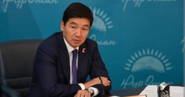 Бауыржан Байбек Германияда қайырымдылық пен демеушілік жасап жүр