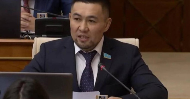 "Ертең ұлыңыз келіннің орнына қызтекені әкелсе, батаңызды бересіз бе?" - Ардақ Назаров