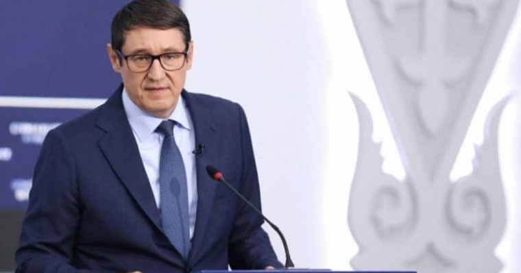 Энергетика министрі журналистерден қазақ тілін үйренуге жарты жыл сұрады (видео)