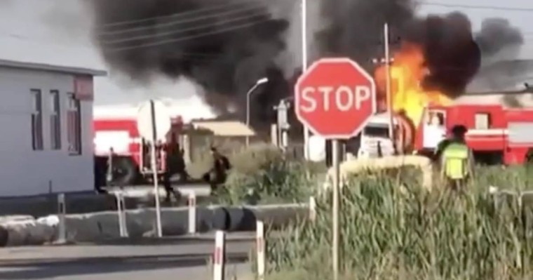 Атырауда автоцистерна өртеніп кетті: бір адам зардап шекті (видео) - Қазақстан жаңалықтары