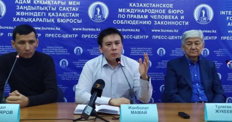 Жанболат Мамай бастаған белсенділер Алматы прокуратурасына талап арызбен барды