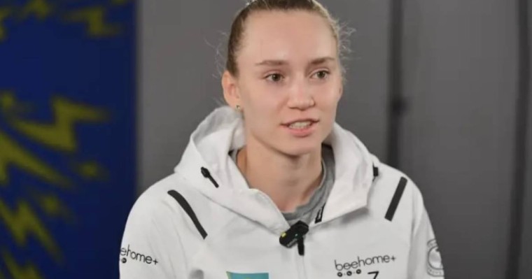 "Бронхит емес, Қазақстанның туына аллергиясы бар": Олимпиададан бас тартқан Рыбакина оңбай сөз естіді