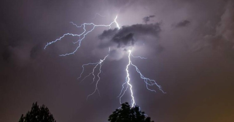 国内部分地区未来24小时将有雷电和大风天气