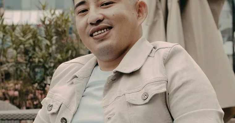 Тағы бір актер әйелінен ажырасып кетті