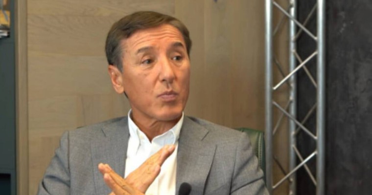 Назарбаевты Елбасы мәртебесінен айыру қажет - Болат Әбілов