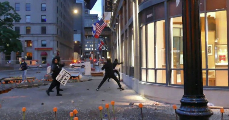 Мен – Джордж Флойдпын: АҚШ-тағы наразылық басқа елдерге тарап кетті