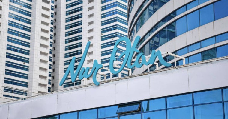 Назарбаев партияішілік іріктеу туралы қаулыға қол қойды