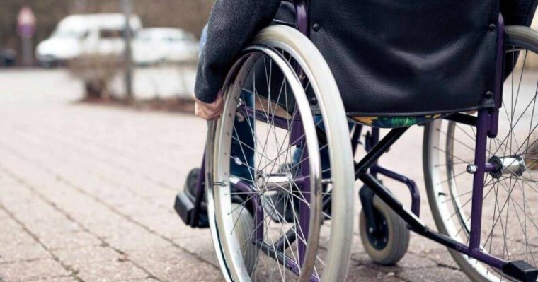 Ақтөбеде ерлі-зайыптылар мүгедекке күштеп қайыр сұратқан