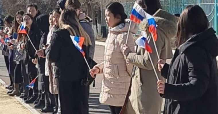 Байқоңырдағы Путинді қолдау митингін ұйымдастырғандар жазалануы керек - Сенатор