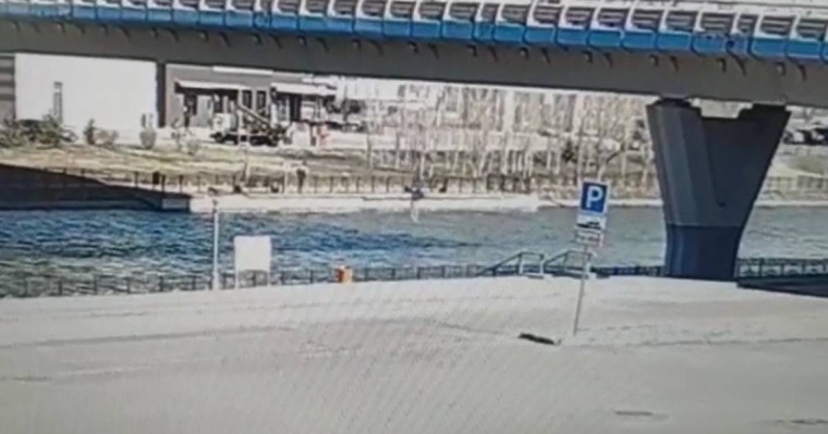 Нұр-Сұлтанда 16 жастағы қыз көпірден секіріп кетті