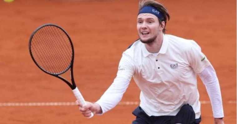 Александр Бублик әлемдік рейтингте жеке рекордын орнатты