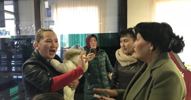 "Көп балалы аналар сияқты бала саны аз отбасыларға да көмек берсін!"