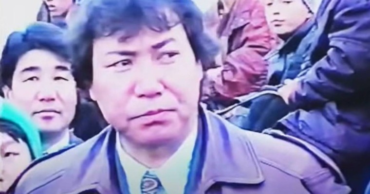 30 жыл құпия сақталған: Мұстафа Өзтүріктің алғаш рет Қазақстанға келген сәтіндегі бейнежазба жарияланды